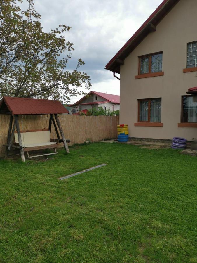 Vila De Vacanta Curtea De Arges Luaran gambar