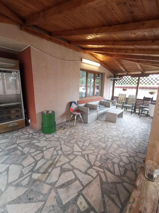 Vila De Vacanta Curtea De Arges Luaran gambar